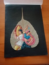 Cinque splendidi dipinti su foglie di pipal 