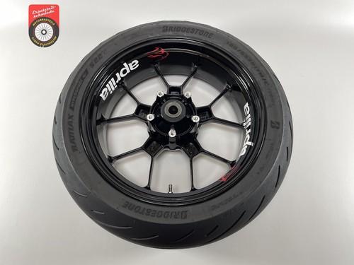 Aprilia tuono 1000 09 - aprilia,