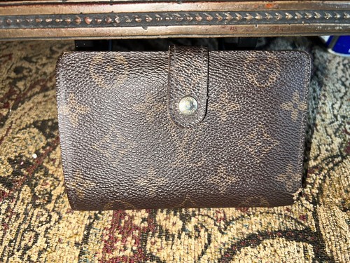 Wallet louis vuitton - louis,