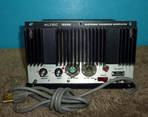 Amplificatore elettronico
