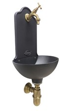 Fontana a muro Malta colore ghisa con rubinetto e sifone in ottone casa