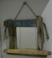 SPECCHIO CON CORNICE LEGNO