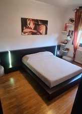 letto matrimoniale  con rete x materasso 160x200 con testata, luci e cassetti