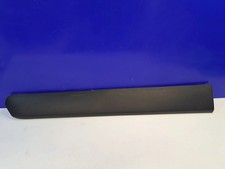 Modanatura porta anteriore