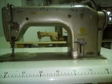 MACCHINA PER CUCIRE INDUSTRIALE  DURKOPP COMPLETA DI TAVOLO