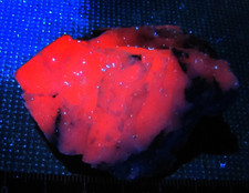 Minerali fluorescente  CALCITE