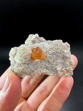 68g Scheelite Mica dalla