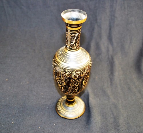 Piccolo vecchio vaso ottone - piccolo,