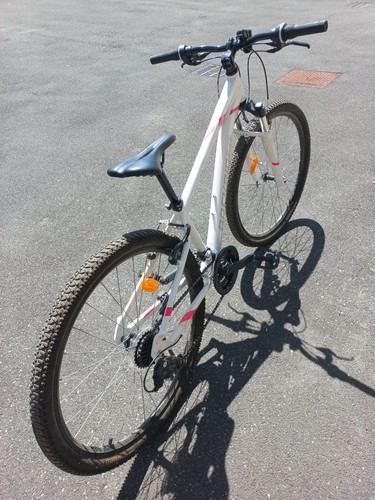 Bicicletta mountain bike - bicicletta,