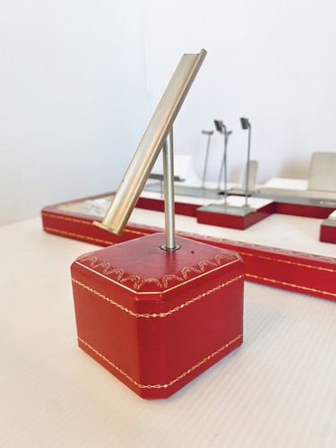 Cartier stand display pen - stand,