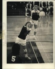 Foto stampa Fayettevill-Manlius HS giocatore di pallavolo Jill Cooper urta la palla