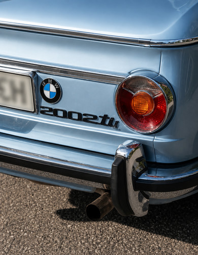 Nuovo flagship emblema bmw - nuovo,