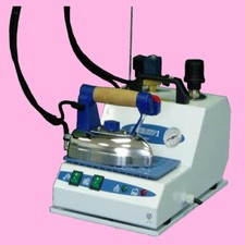 FERRO DA STIRO CON CALDAIA