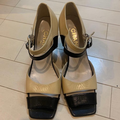 Chanel beige black - chanel, leather