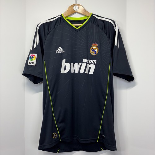 Real madrid 2010 2011 away - 2010/2011,