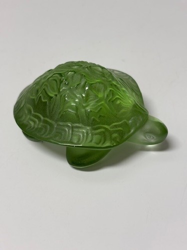 Lalique crystal sidonie green - lalique,