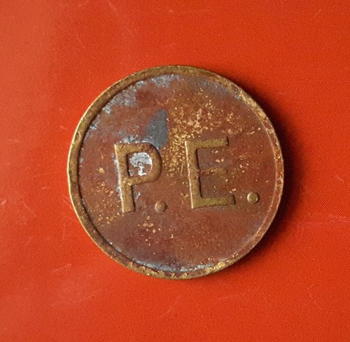 Gettone - p., (molto