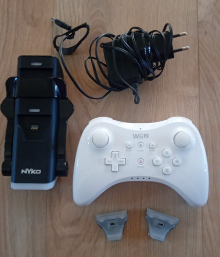 Nintendo wii controller pro - nintendo,