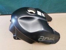 Serbatoio carburante grigio