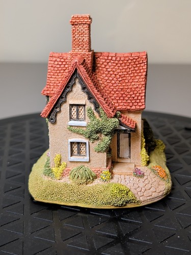 Lilliput lane gamekeepers - lilliput,