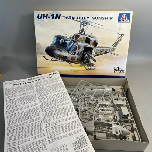 Italeri model kit aereo - 1:48,