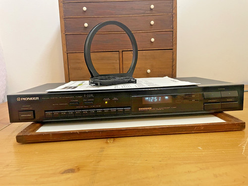 Pioneer 225l - pioneer, f-225l