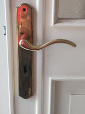 Serie 5  Maniglie Foro Patent Placca 70 per Porte Interne Ottone 