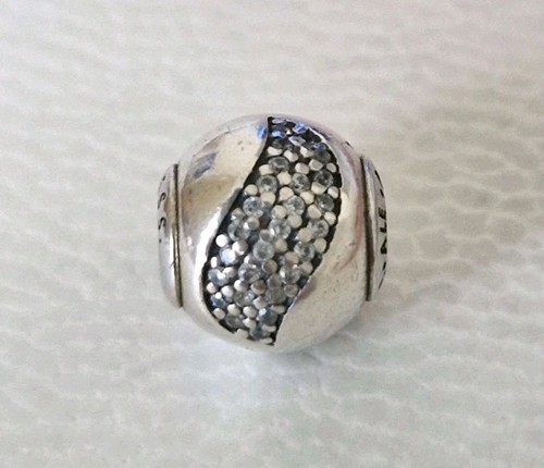 Charm pandora essenza - pandora,