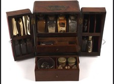 Cassapanca per medicinali