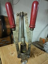 TAPPATRICE  SUGHERO TAPPA BOTTIGLIE VINO A DUE LEVE USO MANUALE IN ACCIAIO