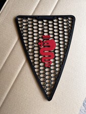 Griglia A Nido D'Ape Alfa Romeo GT Con Biscione Rosso