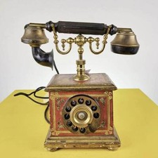 telefono vintage in legno e