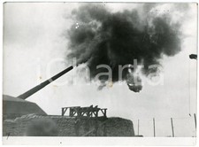 1944 CANALE DELLA MANICA WW2  Cannone tedesco spara su Marina inglese Fotografia