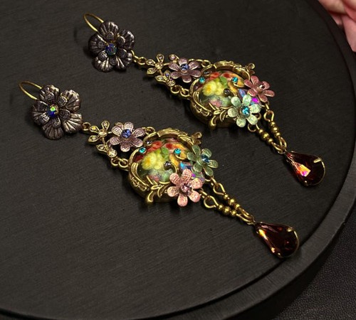 Orecchini perno con fiori - perno,