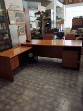 Scrivania Direzionale In Noce Nazionale Con Libreria E Cassettiere