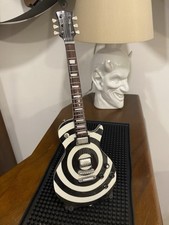 Modello di chitarra in