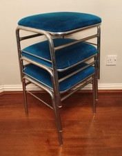 Sedia sgabello armadio caramelle centro giochi arcade giapponese blu cielo vintage