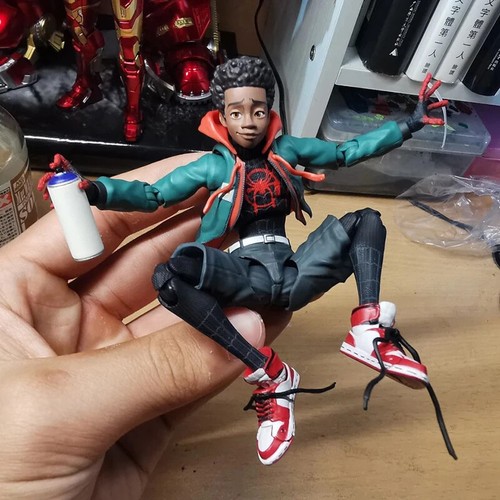 Modellino spiderman miles - spiderman,