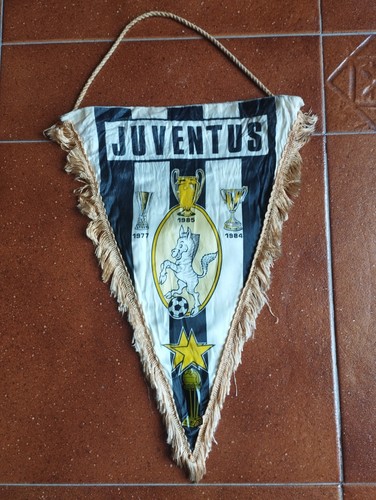 Gagliardetto triangolare