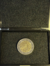 Piéce de 2 Euros RARE  " 25