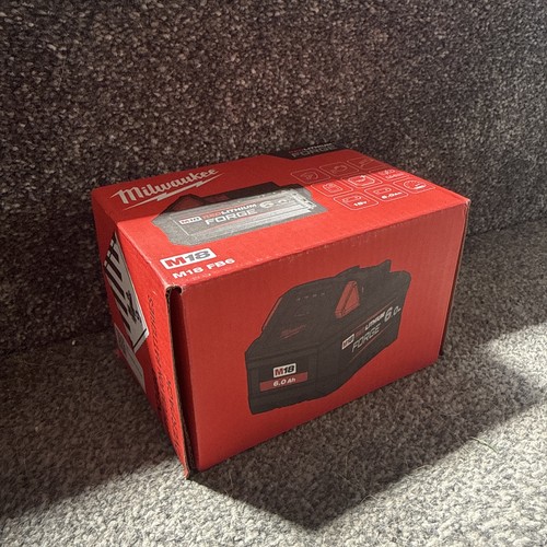 Milwaukee m18 6ah - 6ah, red