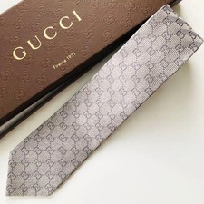 Cravatta Gucci grigia modello