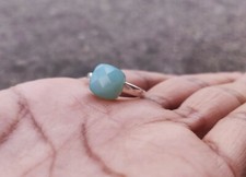 Anello acqua calcedonio