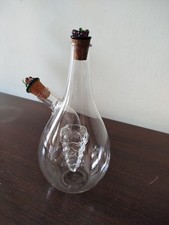 Bottiglia in vetro per grappa o liquore con pigna d'uva Vintage tappi in sughero