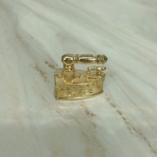 Miniatura Ferro Da Stiro Antico In Ottone Dorato (Casa Delle Bambole)