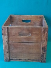 ANTICA CASSA CASSETTA CANTINA SOCIALE JERZU NUORO IN LEGNO ANNI '50. BL99