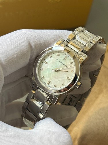 Brand new burberry heritage - brand,