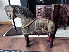 Vecchia scultura cavallo