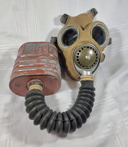 Wwii gas mask - wwii,