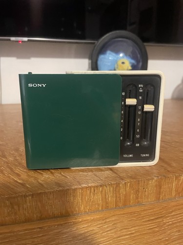 Radio vintage cubo - cubo, sony